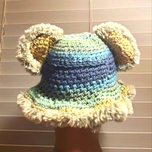 Handmade custom knit kids hat with ears - Picture 1 of 10